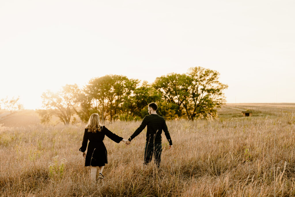 This image has an empty alt attribute; its file name is nebraska-fall-engagement-session155-1024x683.jpg